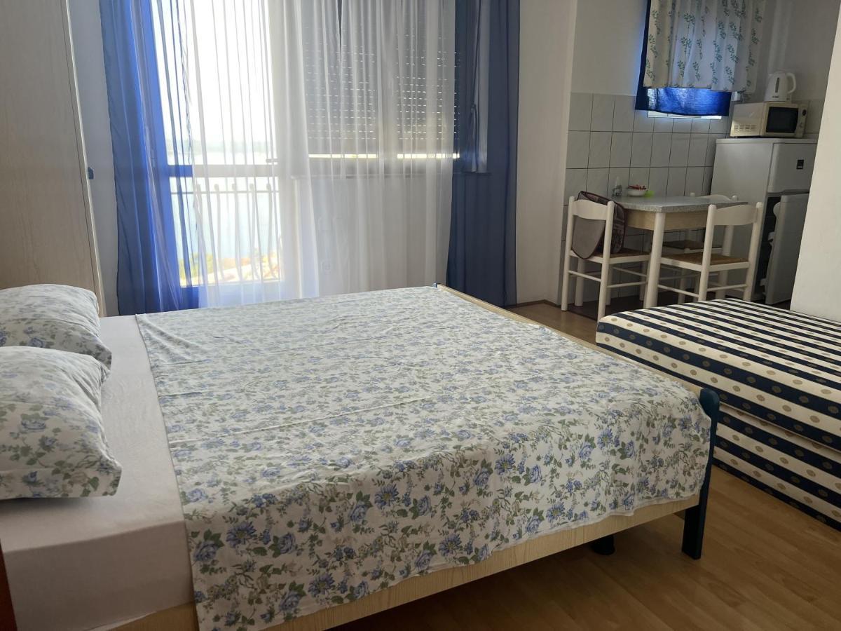 Apartments With Wifi Crikvenica - 5555 Eksteriør billede