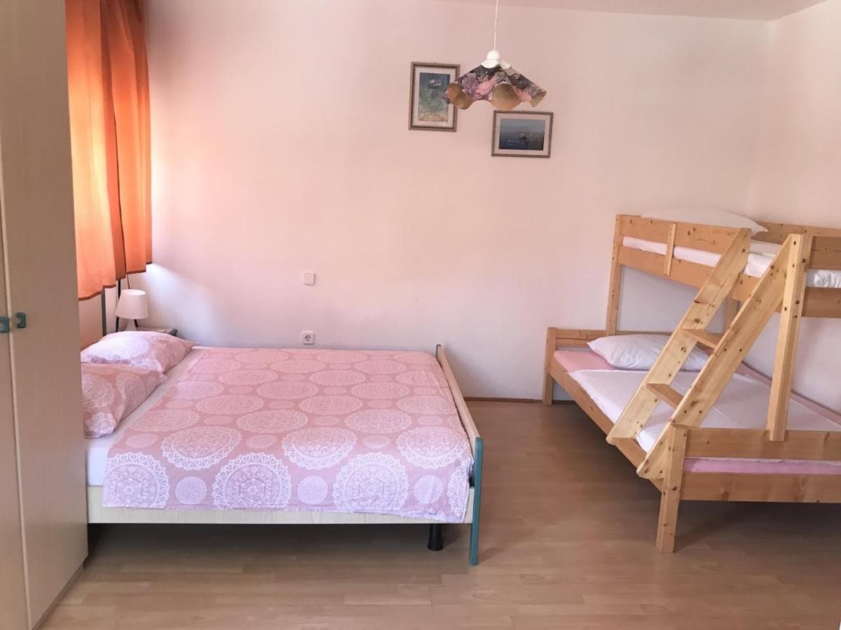 Apartments With Wifi Crikvenica - 5555 Eksteriør billede